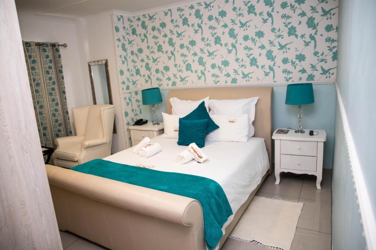 A-Z Boutique Guesthouse Βίντχουκ Εξωτερικό φωτογραφία
