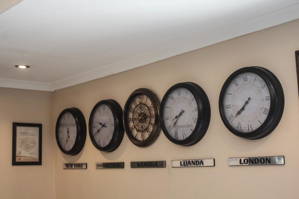 A-Z Boutique Guesthouse Βίντχουκ Εξωτερικό φωτογραφία
