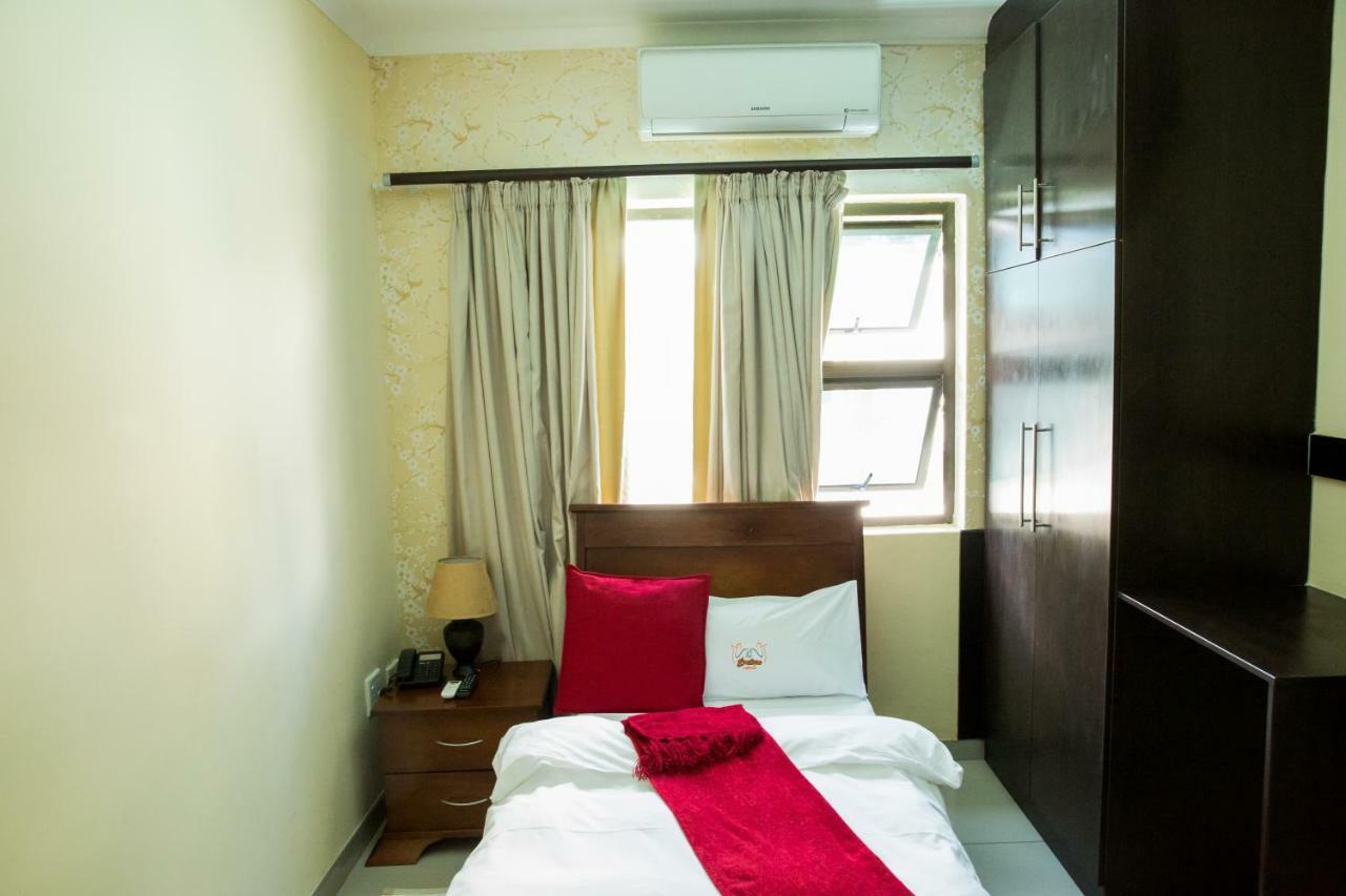 A-Z Boutique Guesthouse Βίντχουκ Εξωτερικό φωτογραφία