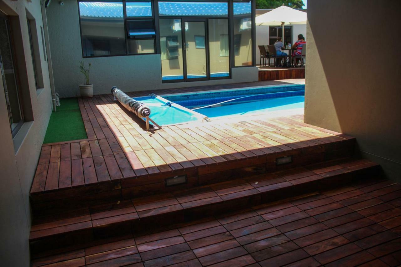 A-Z Boutique Guesthouse Βίντχουκ Εξωτερικό φωτογραφία