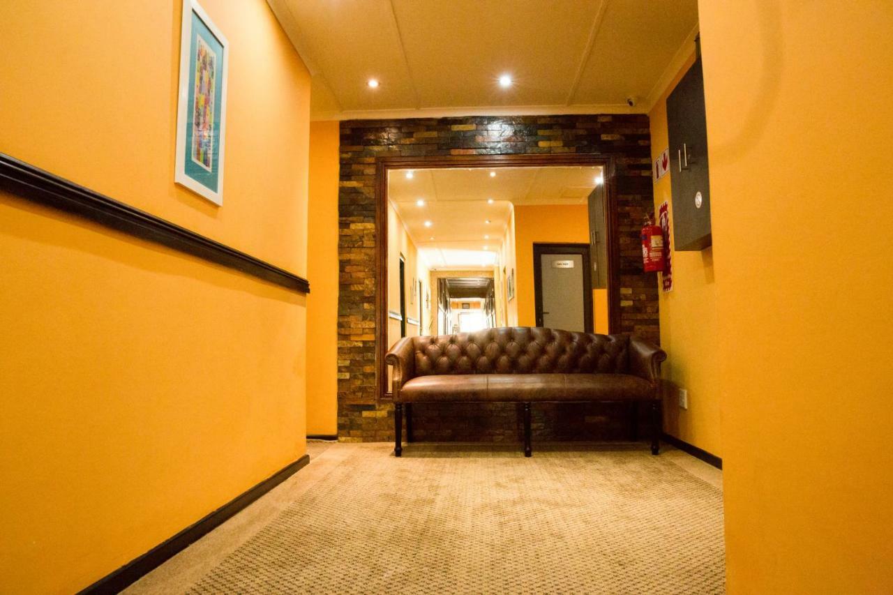A-Z Boutique Guesthouse Βίντχουκ Εξωτερικό φωτογραφία