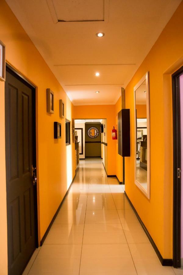 A-Z Boutique Guesthouse Βίντχουκ Εξωτερικό φωτογραφία