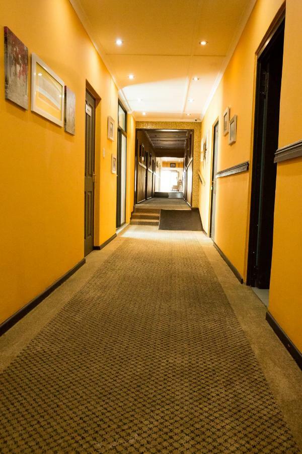 A-Z Boutique Guesthouse Βίντχουκ Εξωτερικό φωτογραφία